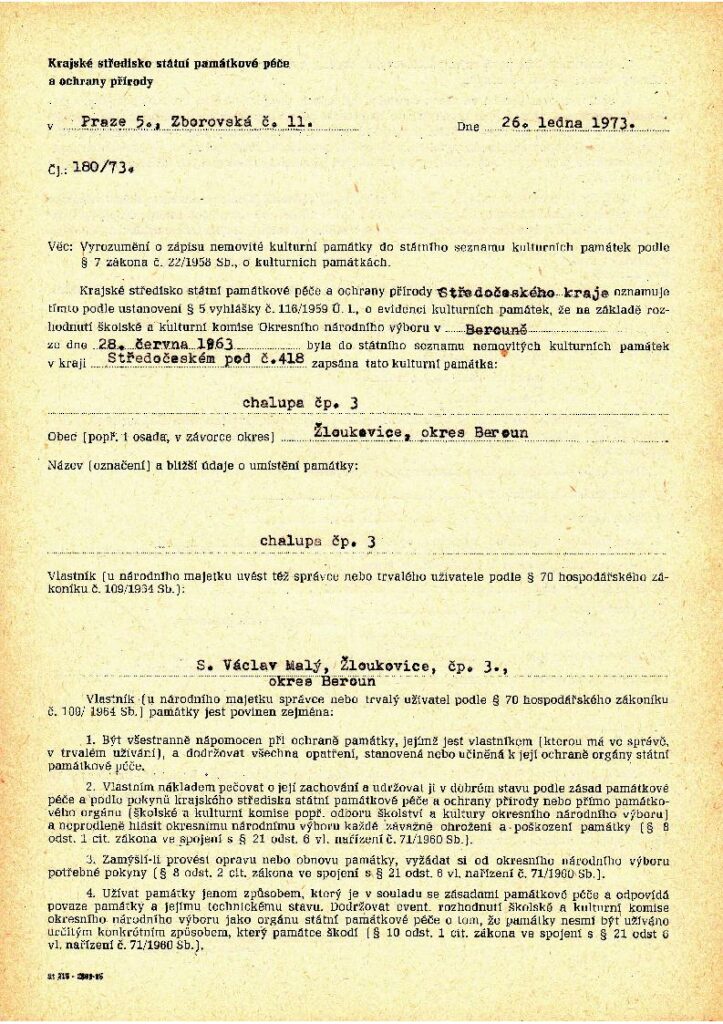 Popis: ´loukovice, venkovská usedlost - vyrozum?ní o zápisu kulturní památky; 
Autor popisu: Michalcová Marie; 
Autor: Krajské st?edisko státní památkové pé?e a ochrany p?írody St?edo?eského kraje v Praze; 
Copyright: Soubor pochází z MIS NPÚ.; Licence: ochranu díla stanovuje obecn? autorský zákon; 
URL detailu: https://iispp.npu.cz/mis/public/documentDetail.htm?id=419945; 
Dal¨í informace: ´loukovice;Kulturní památka nemovitá